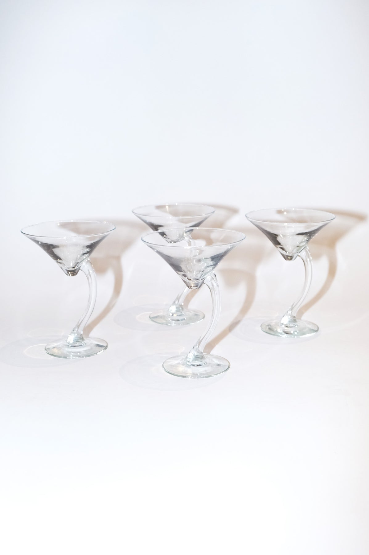 Libbey Bravura Set of Four Swerve Martini Glasses in Cobalt Blue 